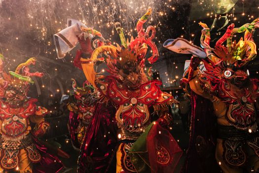 Festivals 2026: dé slimme gids voor data, outfits en een perfect seizoen